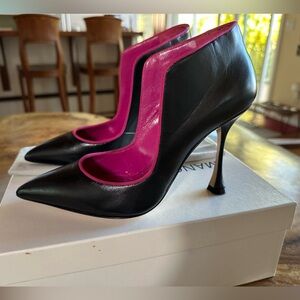 Manolo Blahnik Black and Pink Heels